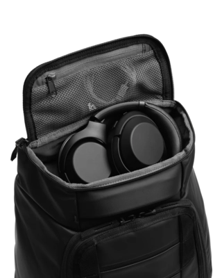9---Hugger_20Backpack_2025L_20Midnight_20Teal
