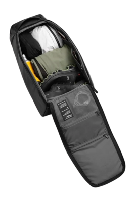 5---Hugger_20Backpack_2030L_20Reflective_20Black-3-_no-bg