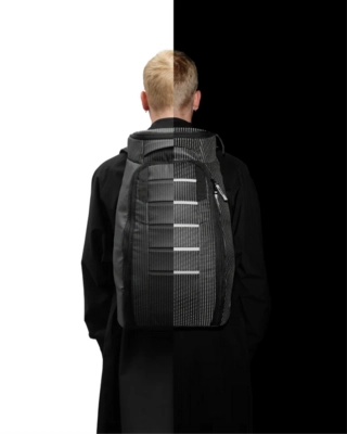 7---Hugger_20Backpack_2030L_20Reflective_20Black-9