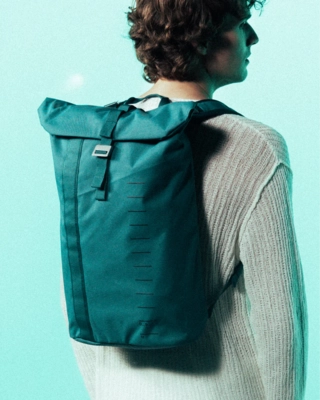 6---Essential_20Backpack_2012L_20Midnight_20Teal-7