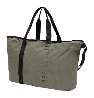 3---Essential_Tote_40L_Forest_Green_1