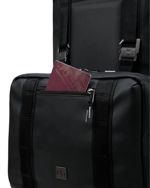 5---TheTillaggTravelOrganizer-4_900x_05cb5308-ba62-41d3-bf38-23e85f7c1dd8