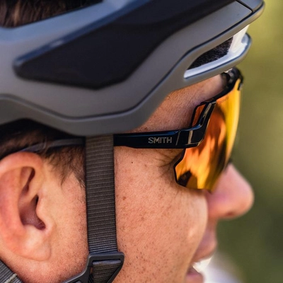 6---momentum-sunglasses_black-cpRedMirror_ls02