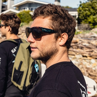 lineup-sunglasses_alpineTortoise-cpPolarizedGrayGreen_ls02