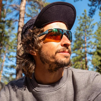 5---resolve-sunglasses_matteStoneMoss_cpGreenMirror_ls01