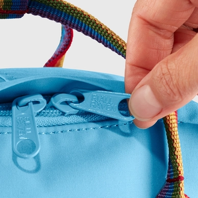 kanken_rainbow_mini_23621-508-907_j_detail_fjr