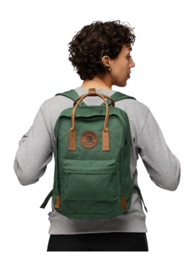 Kanken_No_2_Laptop_15_23803-679_C_MODEL_FJR-_no-bg