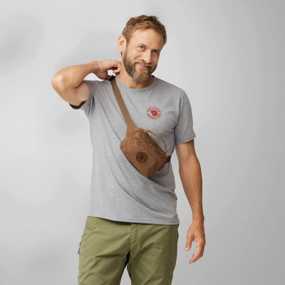 kanken_no_2_hip_pack_23200284-238_c_model_fjr