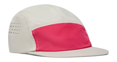 Cap Peak Performance Unisex Lightweight Sand Fog Beetroot Purple