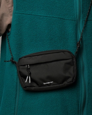 3---3716_1046b60fba-universal-hip-bag-black-sqa1930-03-original