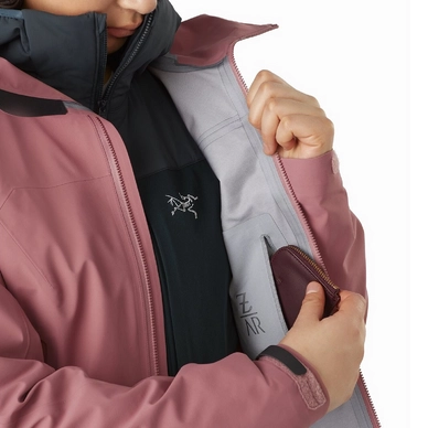 8---Zeta-AR-Jacket-Women-s-Momentum-Internal-Security-Pocket