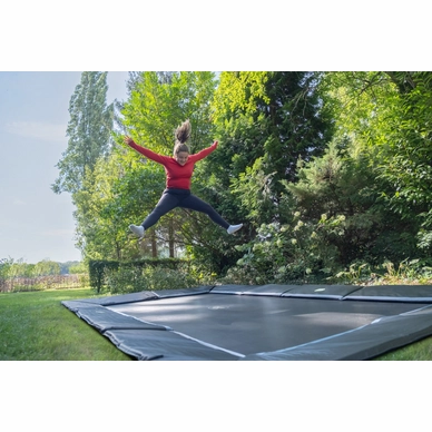 8---exit-dynamic-groundlevel-sports-trampoline-275x458cm-zwart (7)