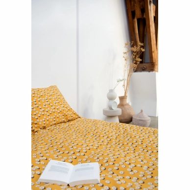 8---Daisy_2persoons_sunset_yellow_rgb-3581
