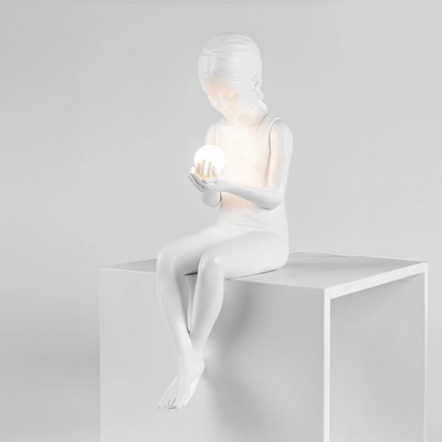 GIRL2
