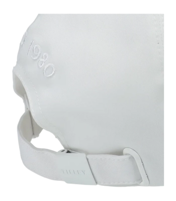6----HT4135_NEW_TECH_TRAVEL_CAP_White_3_4_Strap_582e4254-c7f8-4187-910d-0c3607d36397
