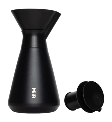 2---WebPDP-Carafe_Black_Studio_0722_Front_Lid_Staged__CAR1SVOS002-_no-bg