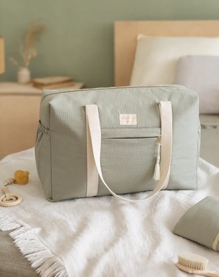 5---opera-waterproof-maternity-bag-laurel-green-nobodinoz-2-v-8435574919229_1