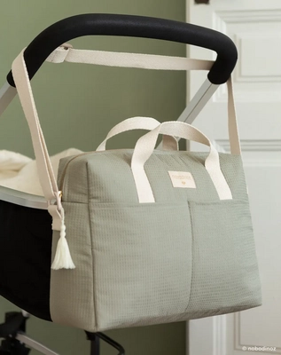4---gala-waterproof-changing-bag-laurel-green-nobodinoz-4-8435574919397_1