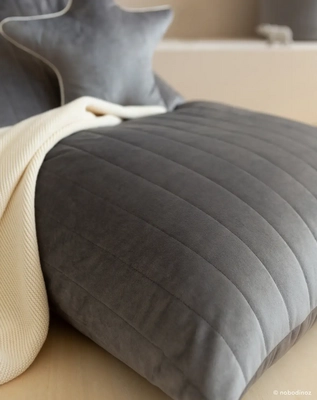 essaouira-velvet-beanbag-slate-grey-nobodinoz-4-8435574920638_1
