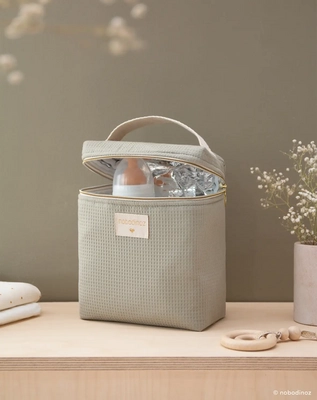 6---concerto-insulated-baby-bottle-and-lunch-bag-laurel-green-nobodinoz-3-8435574923790_2