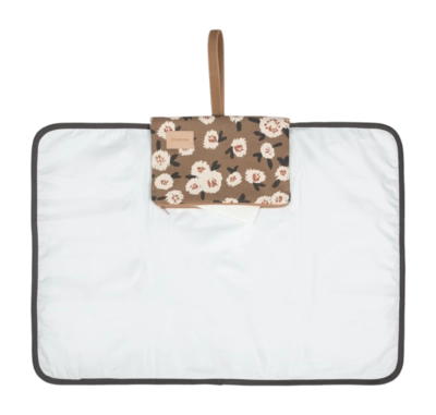 2---hyde-park-waterproof-changing-pad-camellia-nobodinoz-4-8435574927217.jpg_1-_no-bg