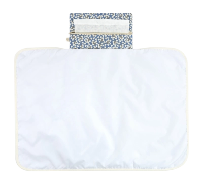 Mozart-waterproof-changing-pad-blue-yumiko-nobodinoz-4-8435574936912-_no-bg