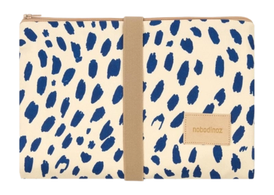 2---hyde-park-waterproof-changing-pad-leonie-blue-nobodinoz-1-8435574937599