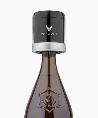 2---IMG-Sparkling-Stopper-on-bottle-LGD
