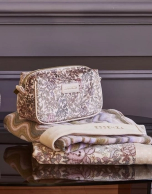 5---ophelia_towel_darling_pink_101359_518_lr_s3_p (1)