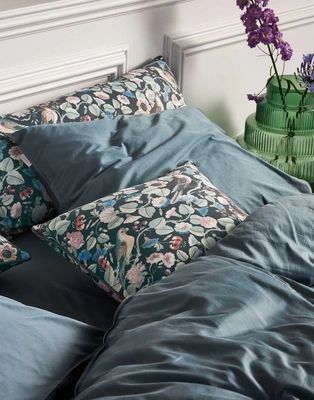 2---aleste_cushion_slate_grey_101923_662_lr_d1_p