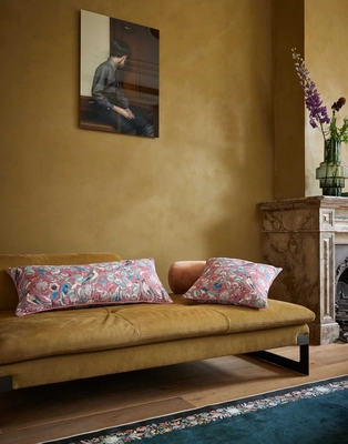 aleste_cushion_mauve_101923_293_lr_s1_p