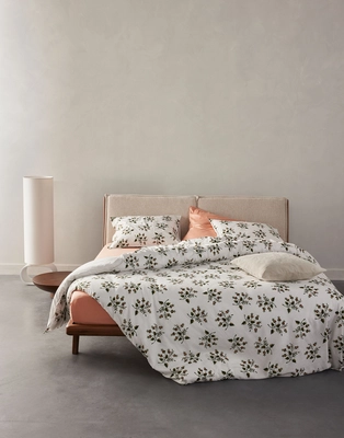 Philippine_Cushion_Oatmeal_101933_170_LR_S1_P