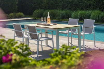 4---yoi-arashi-table-169x90cm-aluminium-white-teak-mizu-stackable-dining-chair-aluminium-white-textilene-grey-copy-scaled_1