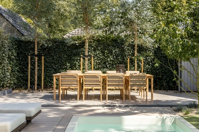 f02fe413c3e0ec5557eb396903541f7bda640e6e-yoi-2025-mar-cornerset-teak-1
