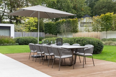 2024 Borek aluminium dekton Fedde table bronze marmorio 6528-7559 - Rob dining chair - Amado parasol