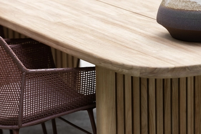 6---2024 M&L teak Chester table M4230 - Daley fibre chair Brick (detail)