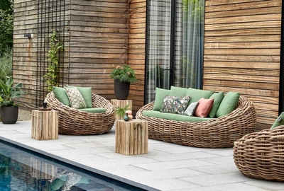 2---2021_Apple-Bee_Cocoon-Lounge_Website-2560x1400_001-1024x690 (1)