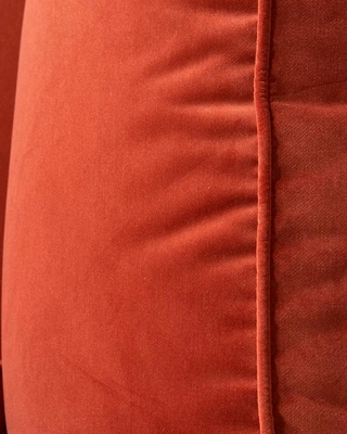 7---Sofa-PPno2-velvet-XL-rustred_07_material