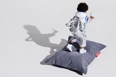 3---fatboy-junior-beanbag-stonewashed-blue-1920x1280-masterpiece-02-102331