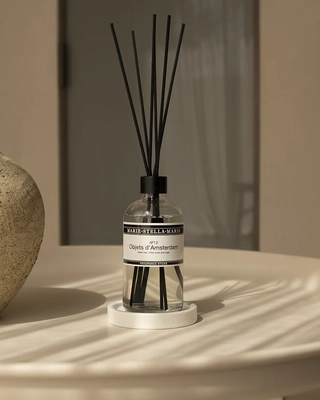 4---8718546663239FragranceSticksObjetsd_Amsterdam250mlmoodshot2768x960