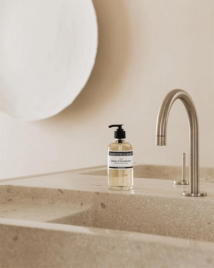2---8718546669361 Hand Soap Objets d'Amsterdam 250 ml moodshot 1 768x960