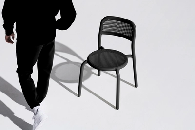 6---fatboy-toní-chair-anthracite-1920x1280-masterpiece-03-103805