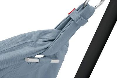7---fatboy-headdemock-superb-deluxe-storm-blue-incl-pillow-_-rack-black-1920x1280-closeup-05-105090