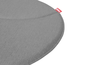 3---fatboy-netorious-pillow-rock-grey-1920x1280-closeup-05-105379