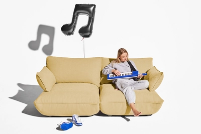 10---fatboy-sumo-sofa-medium-honey-1920x1280-masterpiece-03-105513