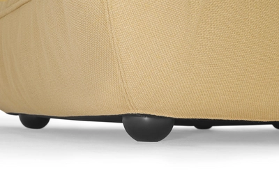 6---fatboy-sumo-cormer-seat-outfit-honey-1920x1280-closeup-09-105567