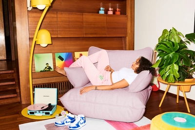 2---fatboy-sumo-sofa-loveseat-bubblepink-1920x1280-ambiance-02-105524