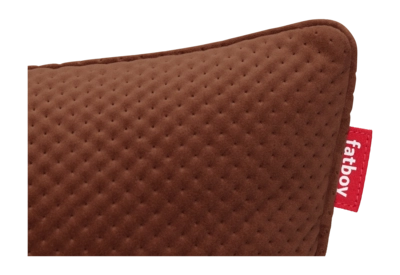 2---fatboy-recycled-square-pillow-royal-velvet-tobacco-1920x1280-closeup-04-106066-_no-bg