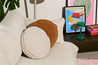 3---fatboy-recycled-pill-pillow-cord-cream-1920x1280-ambiance-02-106182
