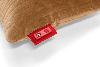 3---fatboy-hotspot-quadro-line-velvet-almond-1920x1280-closeup-05-106259